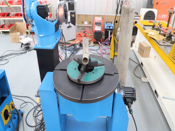 龍門焊接機器人是單驅(qū)還是雙驅(qū) 龍門焊接機器人