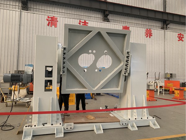 重型焊接變位機(jī)展示 重型焊接變位機(jī)的組成結(jié)構(gòu)和特點(diǎn)
