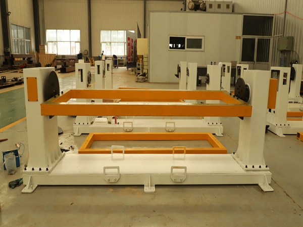 賽邦生產(chǎn)的焊接變位機(jī)展示 U型焊接變位機(jī)的工作原理