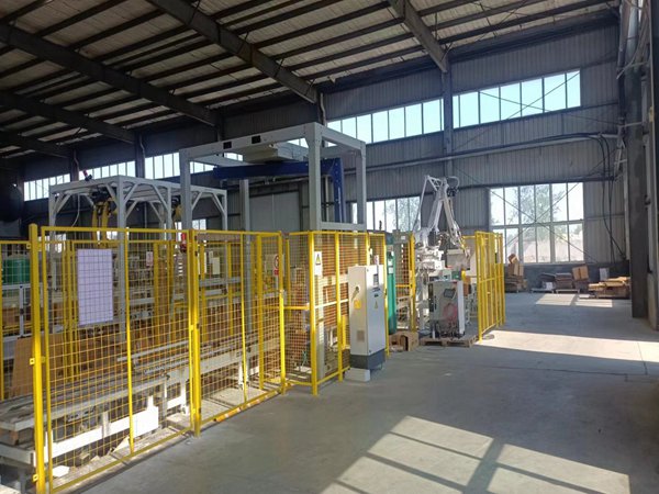 機床上下料工業(yè)機器人的特點