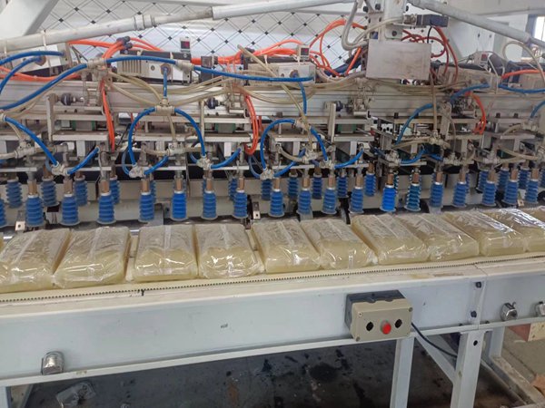 碼垛機器人工作圖片展示