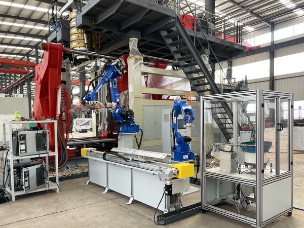 青島賽邦生產(chǎn)的碼垛機(jī)器人生產(chǎn)線展示