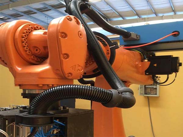 自動(dòng)焊接機(jī)器人提高產(chǎn)品競(jìng)爭(zhēng)力的秘訣