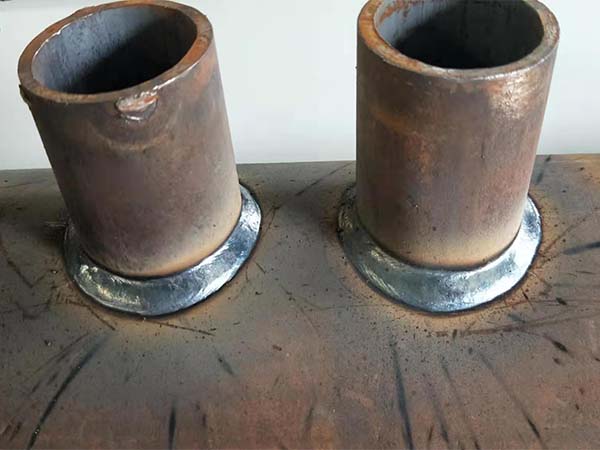 全自動焊接機器人如何通過焊縫判斷質(zhì)量？