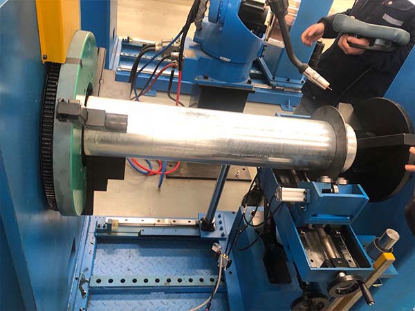 自動(dòng)焊接設(shè)備在法蘭管件的焊接應(yīng)用 自動(dòng)焊接設(shè)備在法蘭管件的焊接應(yīng)用