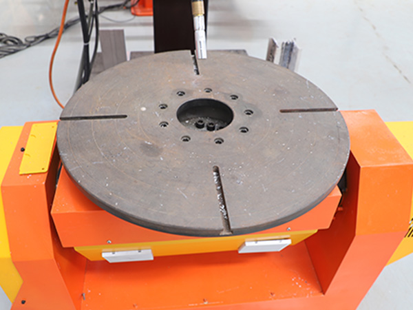 焊接變位機(jī)的優(yōu)勢(shì) 焊接變位機(jī)的優(yōu)勢(shì)