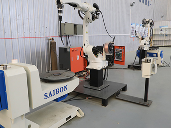 工業(yè)焊接機(jī)械手臂是用什么控制的 工業(yè)焊接機(jī)械手臂是用什么控制的