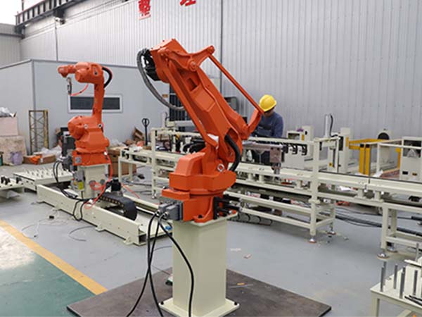 自動焊接機器人流水線