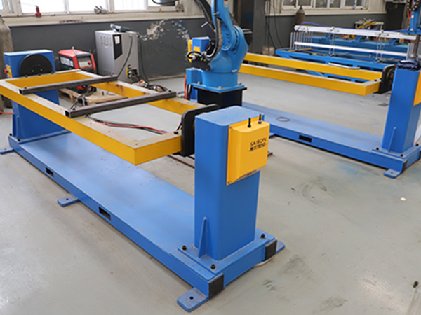 全自動焊接機器人工作站的工作流程 全自動焊接機器人工作站的工作流程