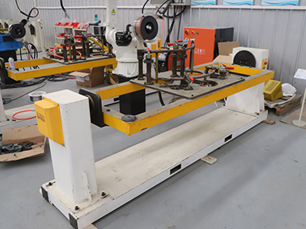 焊接變位機(jī)操作注意事項(xiàng) 焊接變位機(jī)操作注意事項(xiàng)