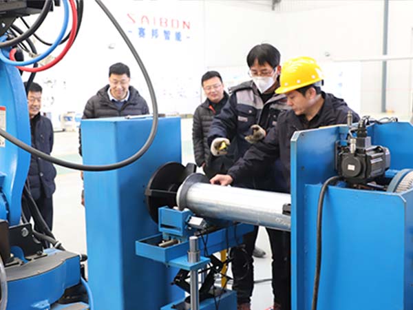 焊接機(jī)器人生產(chǎn)線優(yōu)勢(shì) 焊接機(jī)器人生產(chǎn)線優(yōu)勢(shì)